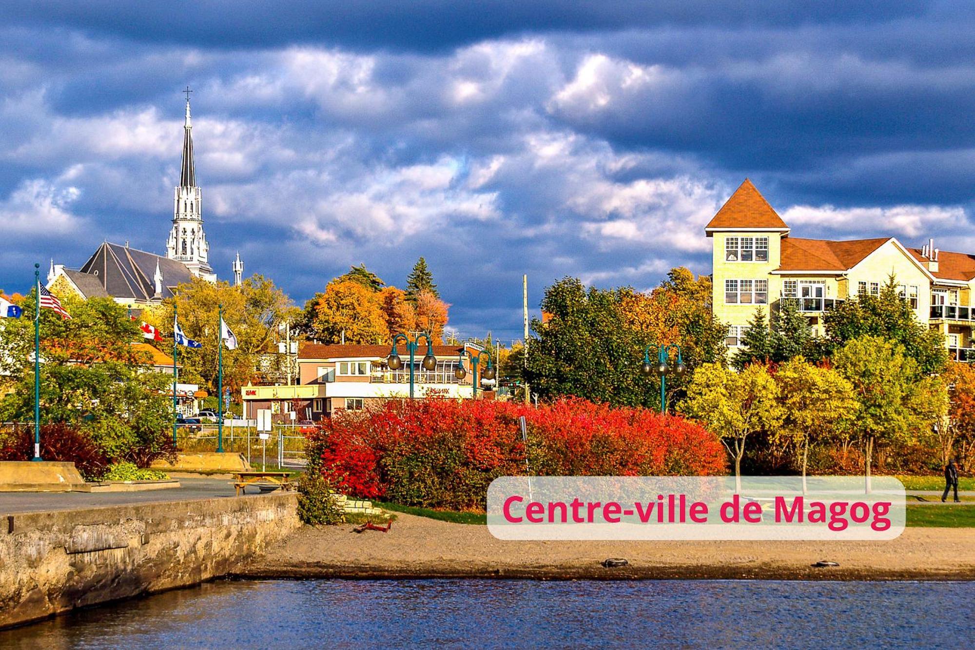 L'Arbre De La Montagne Orford - Ski Hiking Bicking Golf Beaches Magog Exterior foto